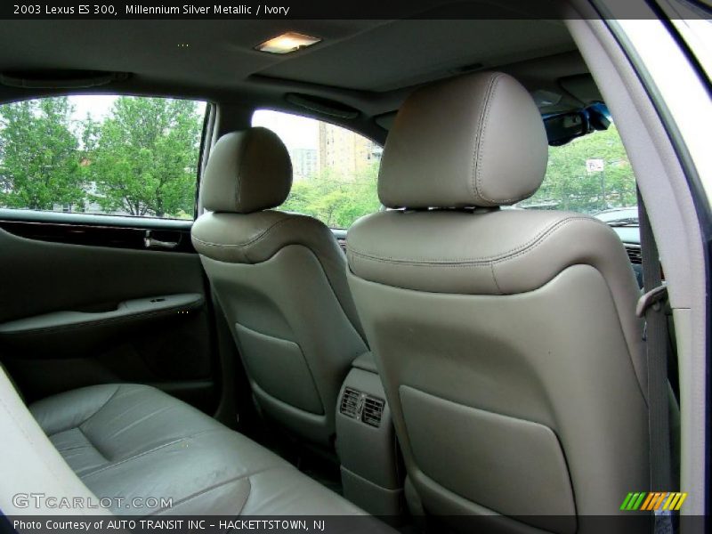Millennium Silver Metallic / Ivory 2003 Lexus ES 300