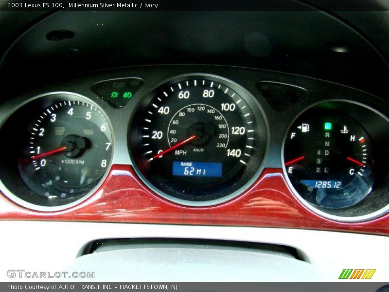 Millennium Silver Metallic / Ivory 2003 Lexus ES 300