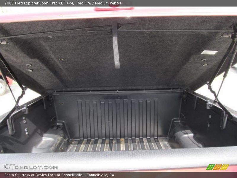 Red Fire / Medium Pebble 2005 Ford Explorer Sport Trac XLT 4x4