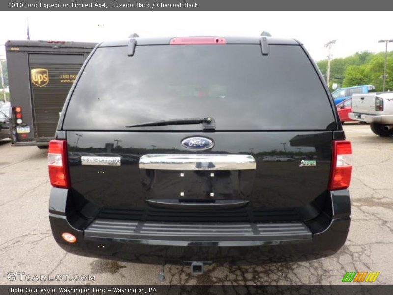 Tuxedo Black / Charcoal Black 2010 Ford Expedition Limited 4x4