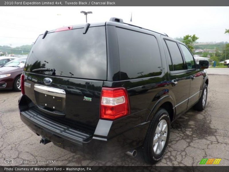 Tuxedo Black / Charcoal Black 2010 Ford Expedition Limited 4x4