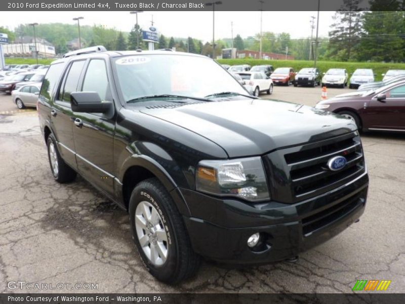 Front 3/4 View of 2010 Expedition Limited 4x4