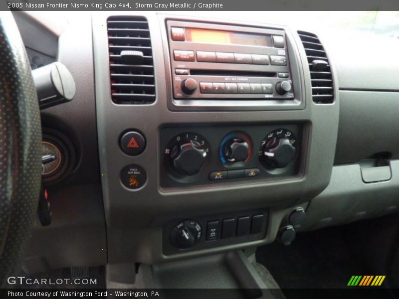 Storm Gray Metallic / Graphite 2005 Nissan Frontier Nismo King Cab 4x4