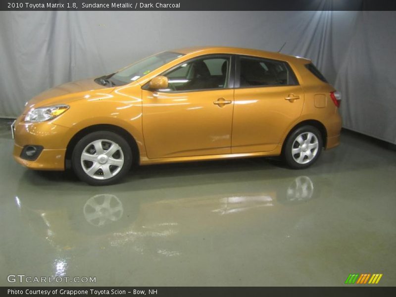 Sundance Metallic / Dark Charcoal 2010 Toyota Matrix 1.8