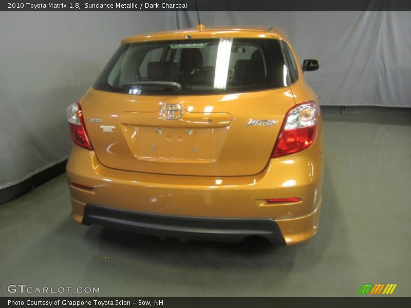Sundance Metallic / Dark Charcoal 2010 Toyota Matrix 1.8