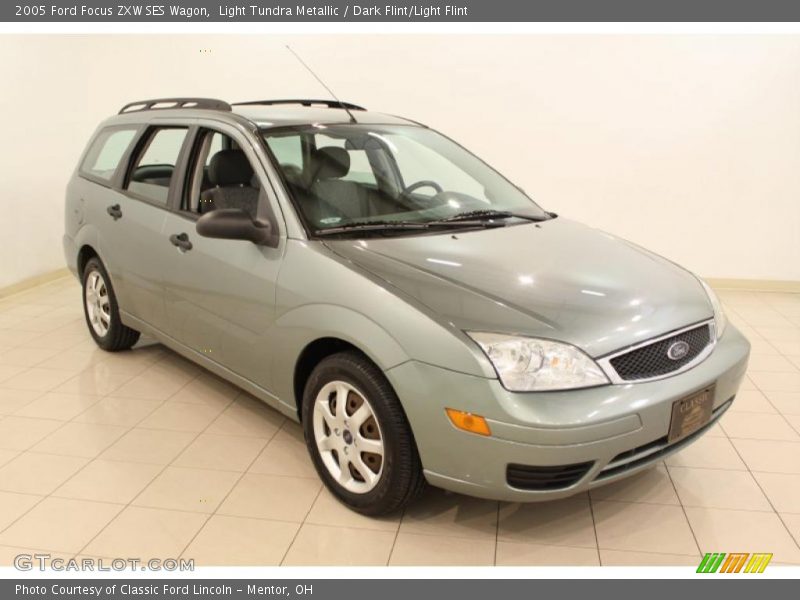 Light Tundra Metallic / Dark Flint/Light Flint 2005 Ford Focus ZXW SES Wagon