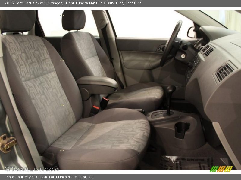 Light Tundra Metallic / Dark Flint/Light Flint 2005 Ford Focus ZXW SES Wagon
