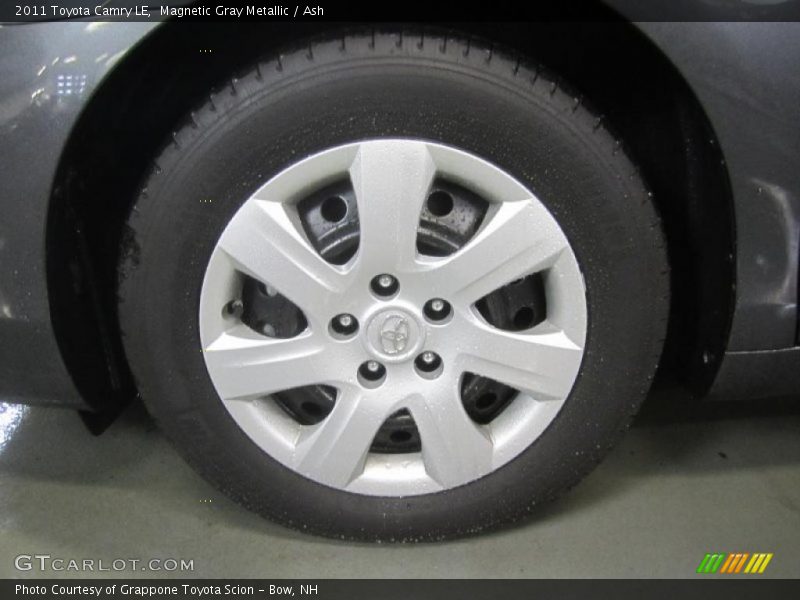 Magnetic Gray Metallic / Ash 2011 Toyota Camry LE