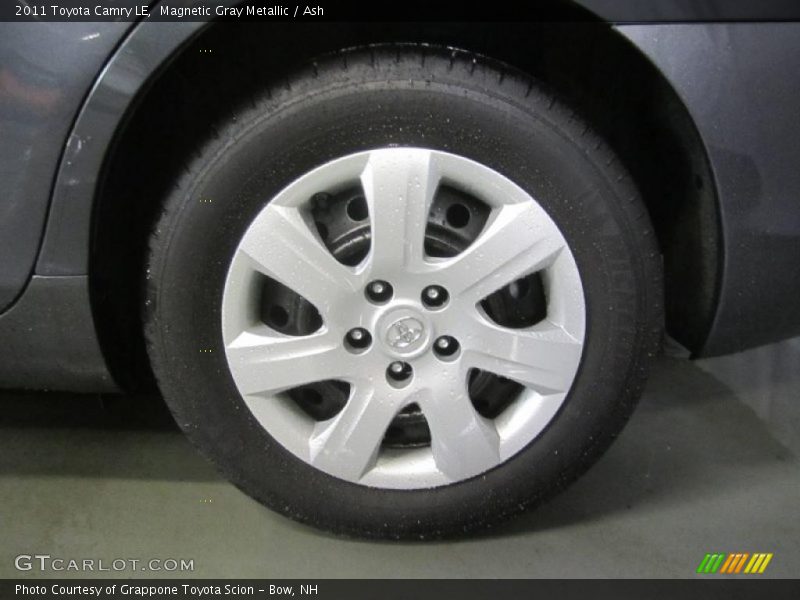 Magnetic Gray Metallic / Ash 2011 Toyota Camry LE