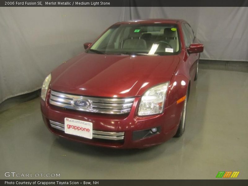 Merlot Metallic / Medium Light Stone 2006 Ford Fusion SE