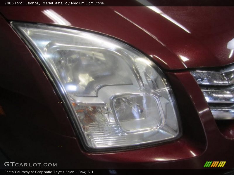 Merlot Metallic / Medium Light Stone 2006 Ford Fusion SE