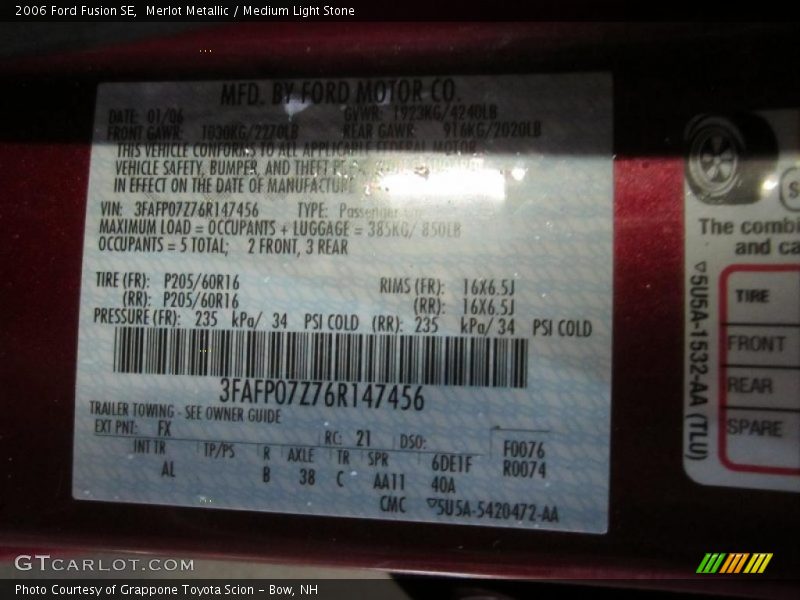 Merlot Metallic / Medium Light Stone 2006 Ford Fusion SE