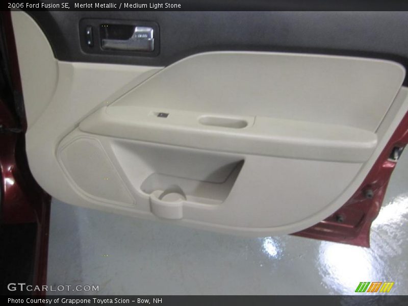 Merlot Metallic / Medium Light Stone 2006 Ford Fusion SE