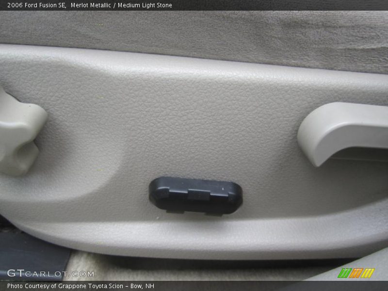 Merlot Metallic / Medium Light Stone 2006 Ford Fusion SE