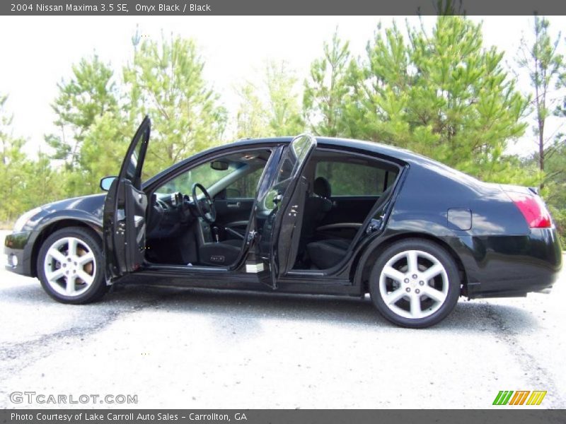 Onyx Black / Black 2004 Nissan Maxima 3.5 SE