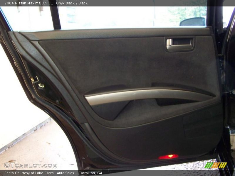 Onyx Black / Black 2004 Nissan Maxima 3.5 SE