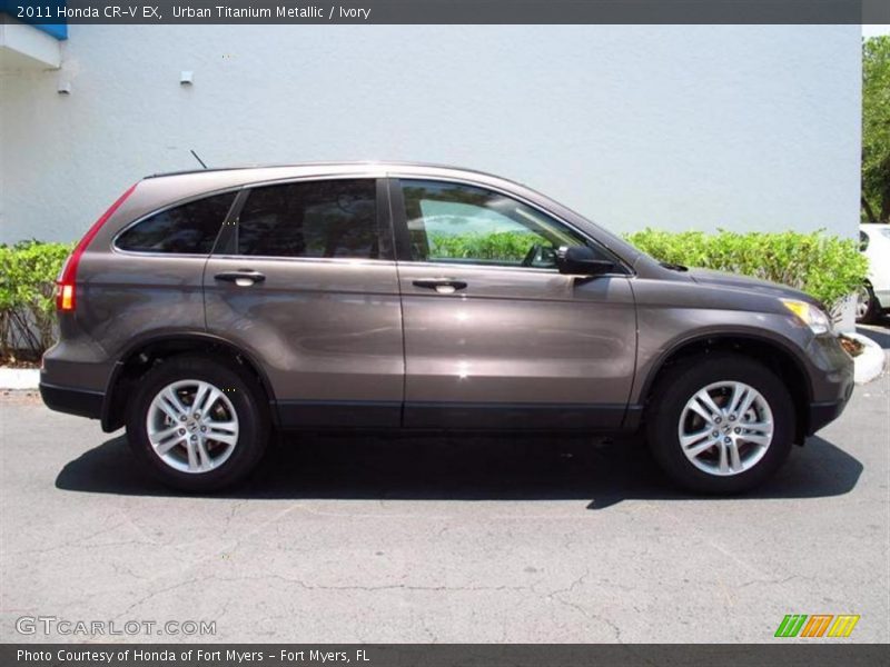 Urban Titanium Metallic / Ivory 2011 Honda CR-V EX