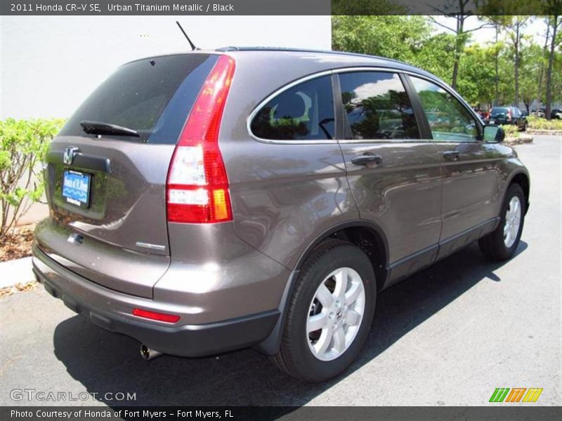 Urban Titanium Metallic / Black 2011 Honda CR-V SE
