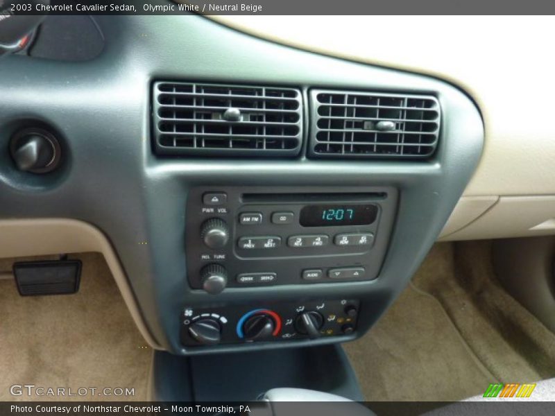 Olympic White / Neutral Beige 2003 Chevrolet Cavalier Sedan