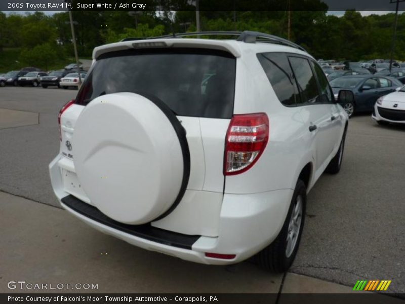 Super White / Ash Gray 2009 Toyota RAV4 I4