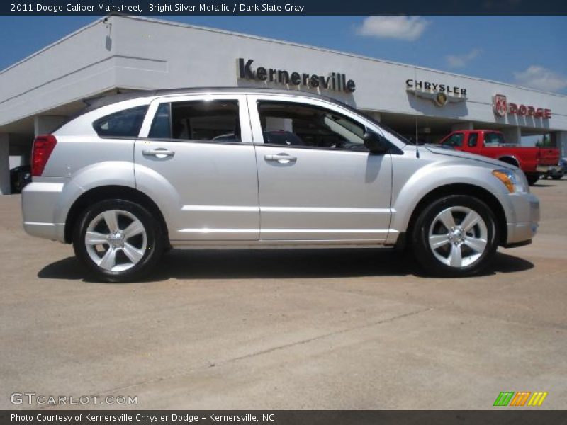 Bright Silver Metallic / Dark Slate Gray 2011 Dodge Caliber Mainstreet