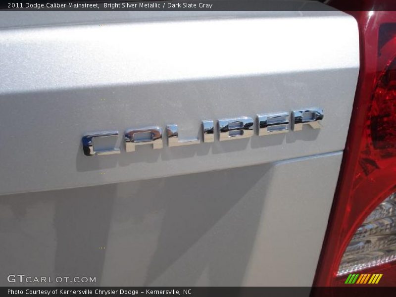 Bright Silver Metallic / Dark Slate Gray 2011 Dodge Caliber Mainstreet
