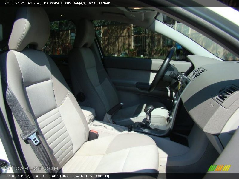 Ice White / Dark Beige/Quartz Leather 2005 Volvo S40 2.4i