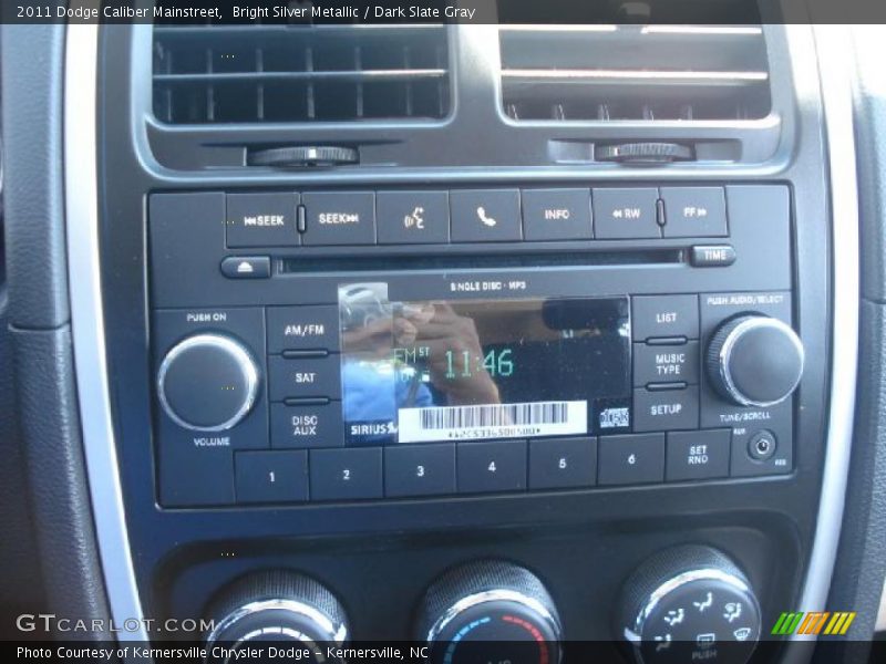 Bright Silver Metallic / Dark Slate Gray 2011 Dodge Caliber Mainstreet