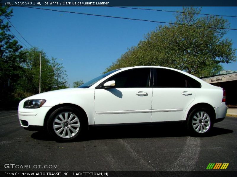 Ice White / Dark Beige/Quartz Leather 2005 Volvo S40 2.4i