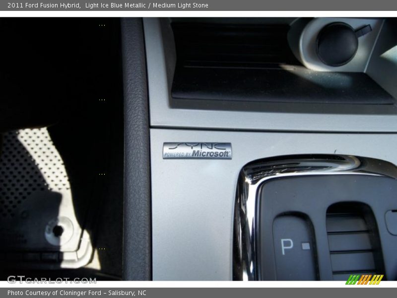 Light Ice Blue Metallic / Medium Light Stone 2011 Ford Fusion Hybrid