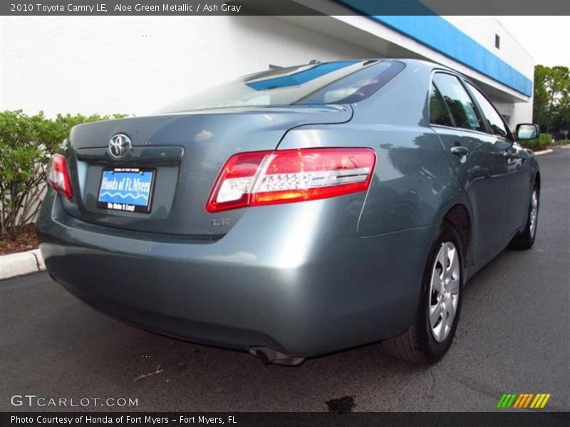 Aloe Green Metallic / Ash Gray 2010 Toyota Camry LE