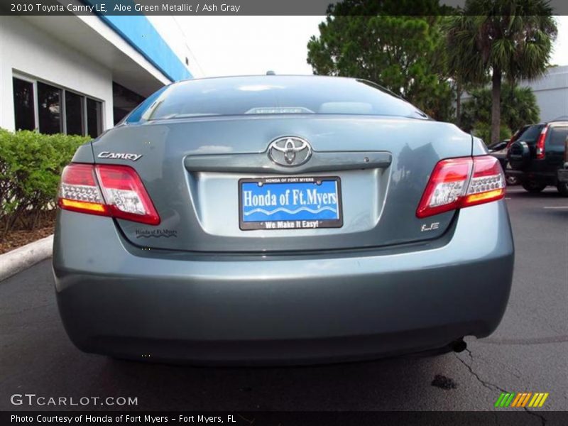 Aloe Green Metallic / Ash Gray 2010 Toyota Camry LE
