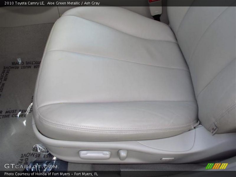 Aloe Green Metallic / Ash Gray 2010 Toyota Camry LE