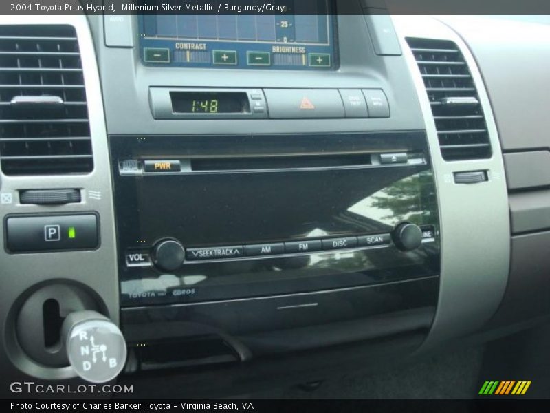 Controls of 2004 Prius Hybrid