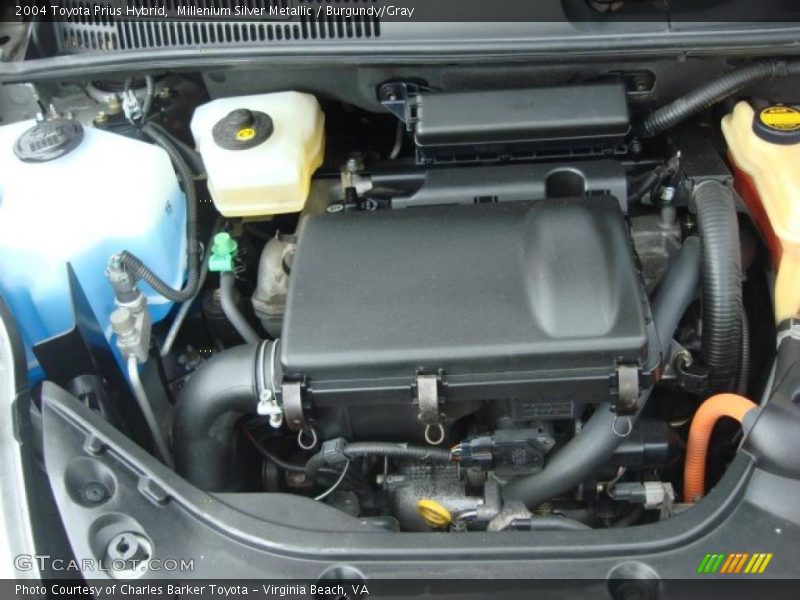 Millenium Silver Metallic / Burgundy/Gray 2004 Toyota Prius Hybrid