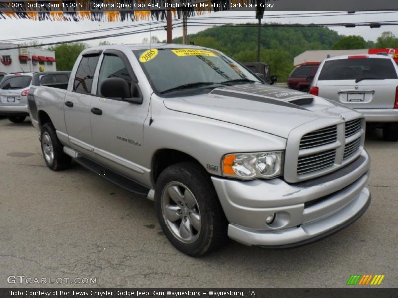 Bright Silver Metallic / Dark Slate Gray 2005 Dodge Ram 1500 SLT Daytona Quad Cab 4x4
