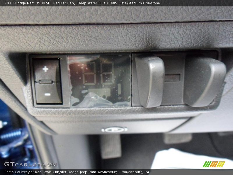 Controls of 2010 Ram 3500 SLT Regular Cab