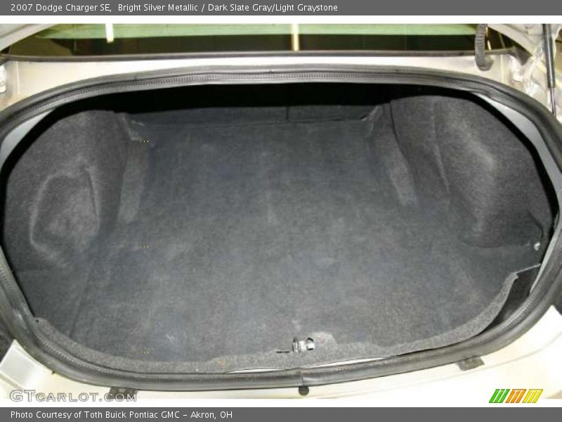 Bright Silver Metallic / Dark Slate Gray/Light Graystone 2007 Dodge Charger SE