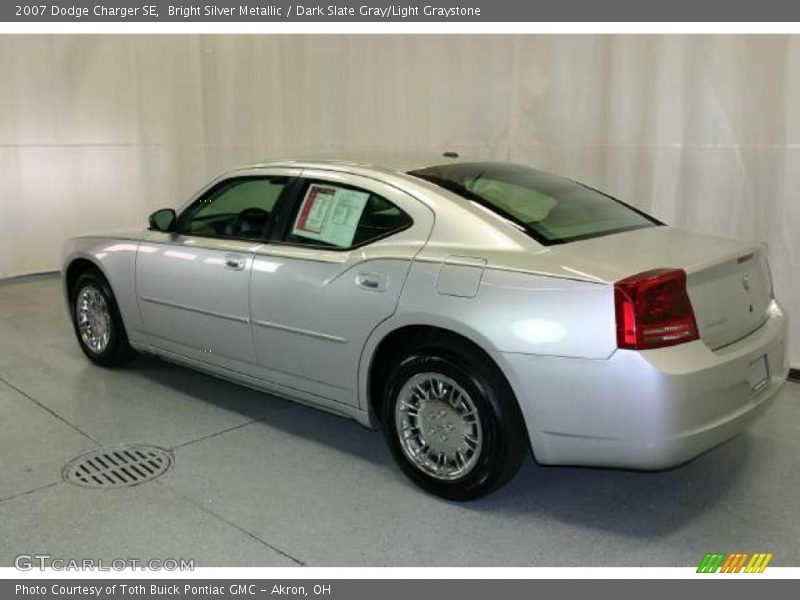 Bright Silver Metallic / Dark Slate Gray/Light Graystone 2007 Dodge Charger SE