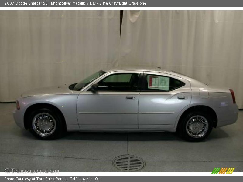 Bright Silver Metallic / Dark Slate Gray/Light Graystone 2007 Dodge Charger SE