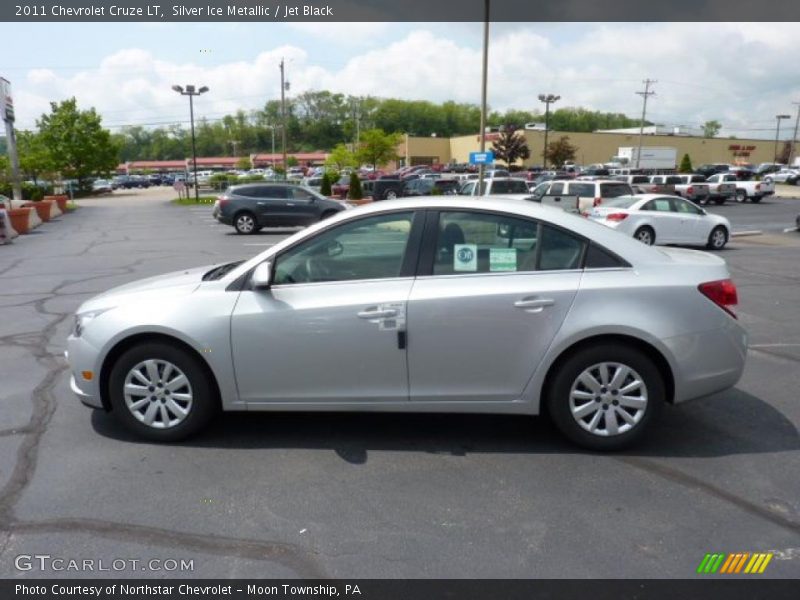 Silver Ice Metallic / Jet Black 2011 Chevrolet Cruze LT