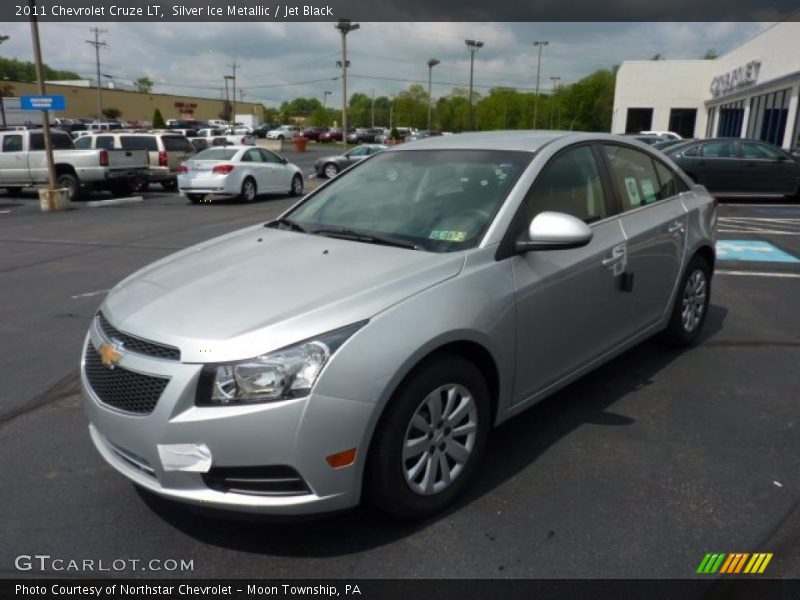 Silver Ice Metallic / Jet Black 2011 Chevrolet Cruze LT