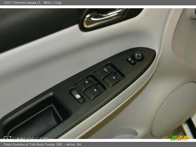White / Gray 2007 Chevrolet Impala LT