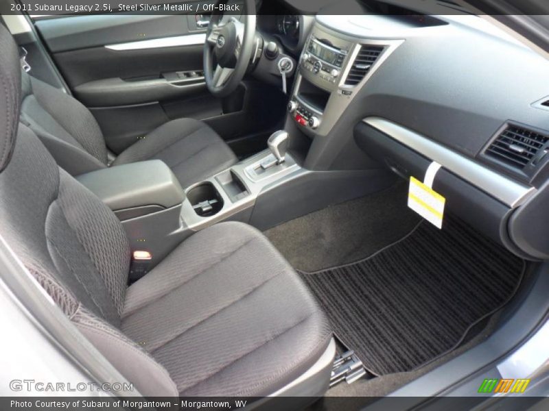  2011 Legacy 2.5i Off-Black Interior