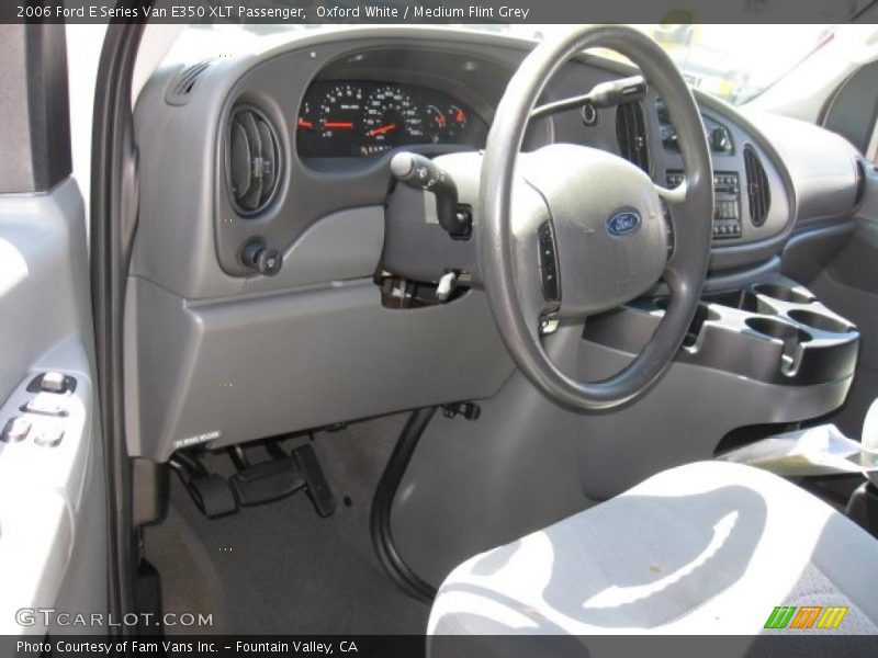 Oxford White / Medium Flint Grey 2006 Ford E Series Van E350 XLT Passenger