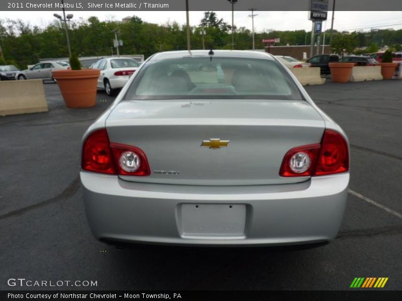 Silver Ice Metallic / Titanium 2011 Chevrolet Malibu LS