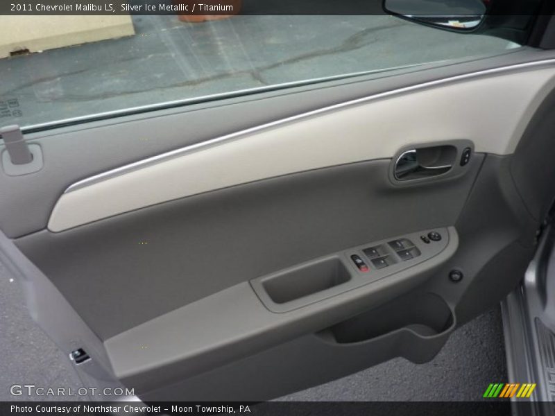 Silver Ice Metallic / Titanium 2011 Chevrolet Malibu LS