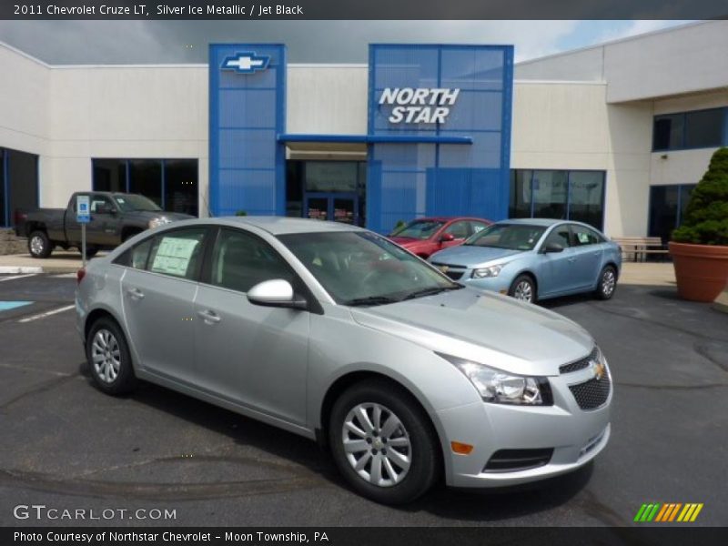 Silver Ice Metallic / Jet Black 2011 Chevrolet Cruze LT