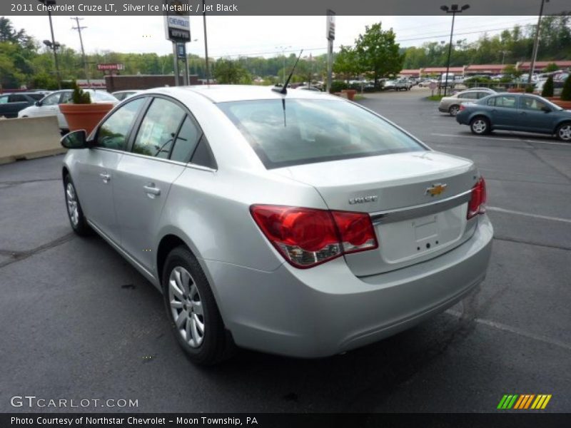 Silver Ice Metallic / Jet Black 2011 Chevrolet Cruze LT