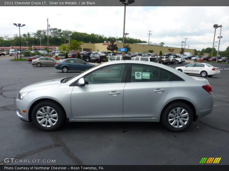 Silver Ice Metallic / Jet Black 2011 Chevrolet Cruze LT